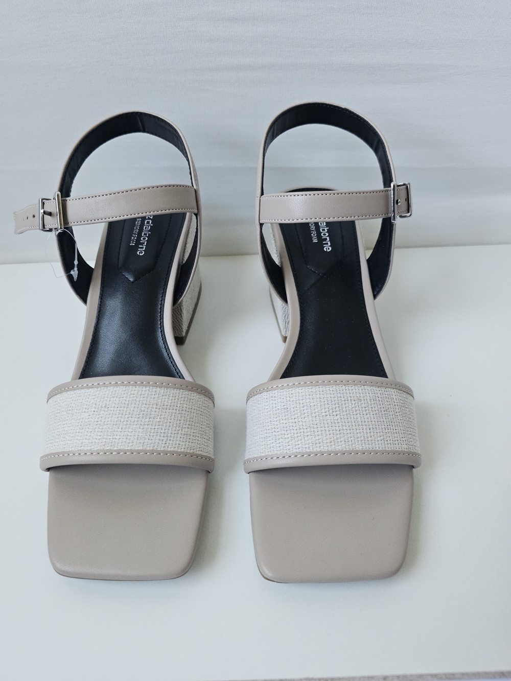 NEW Liz Claiborne Block Heel Sandals - Size 8.5